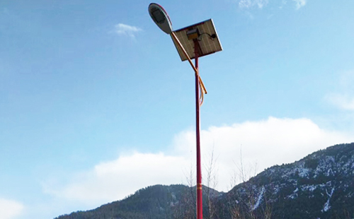 如何选择高质量的五家渠太阳能路灯材料：全方位指南