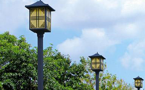 五家渠庭院灯安装间距与布灯设计全解析