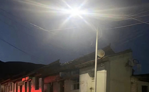 农村院子里最适合的五家渠太阳能路灯亮度与安装要点